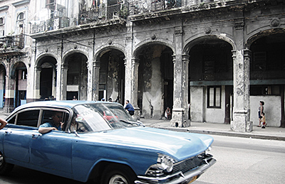 Car and columns